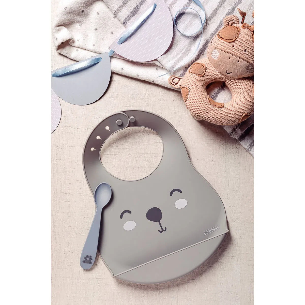 Set babero + cuchara Tramontina